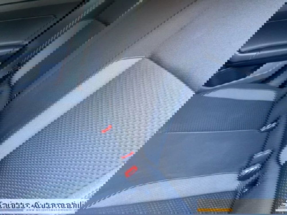 Volkswagen Taigo usata a Messina (12)