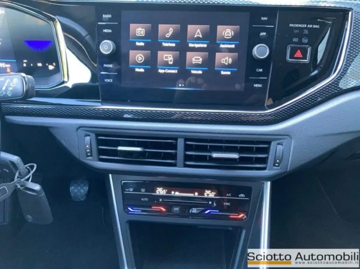 Volkswagen Taigo usata a Messina (15)