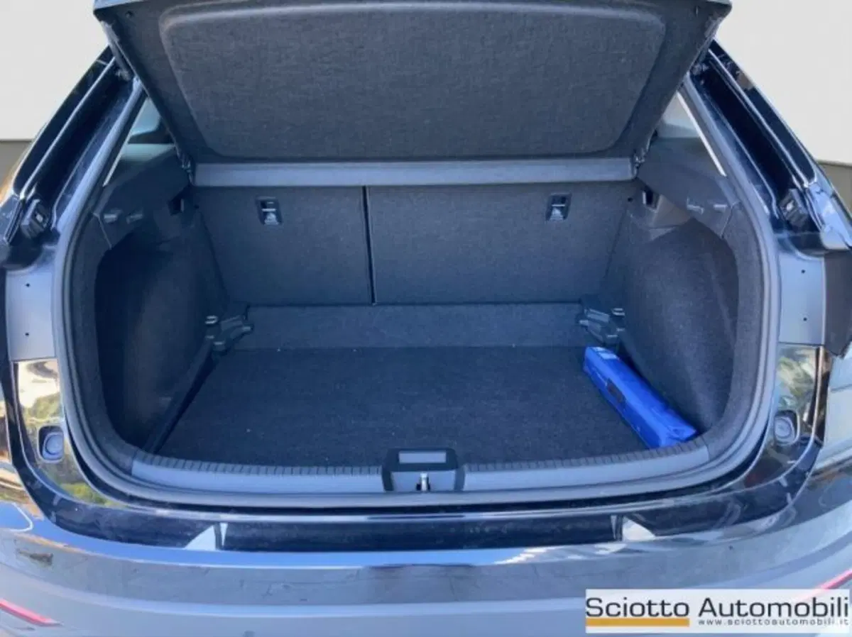 Volkswagen Taigo usata a Messina (16)