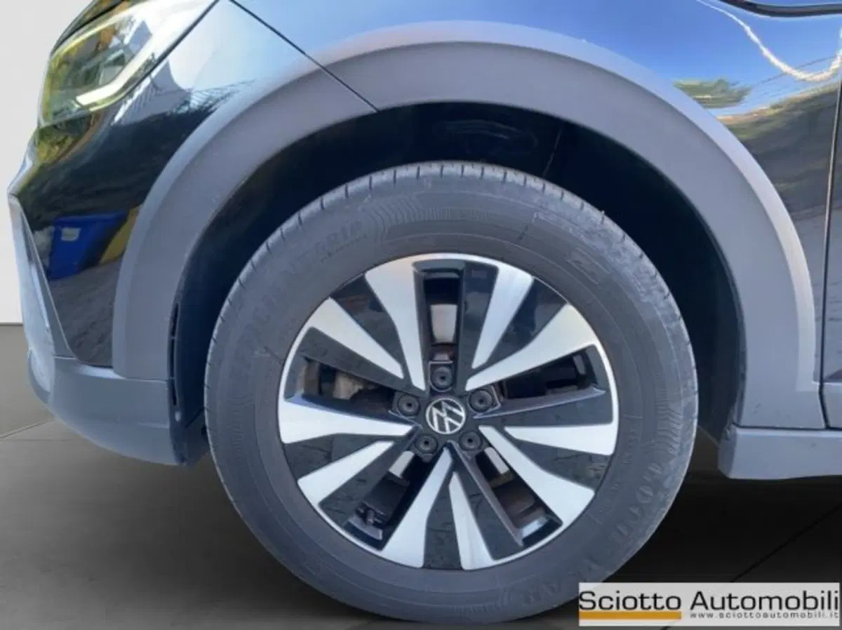 Volkswagen Taigo usata a Messina (17)