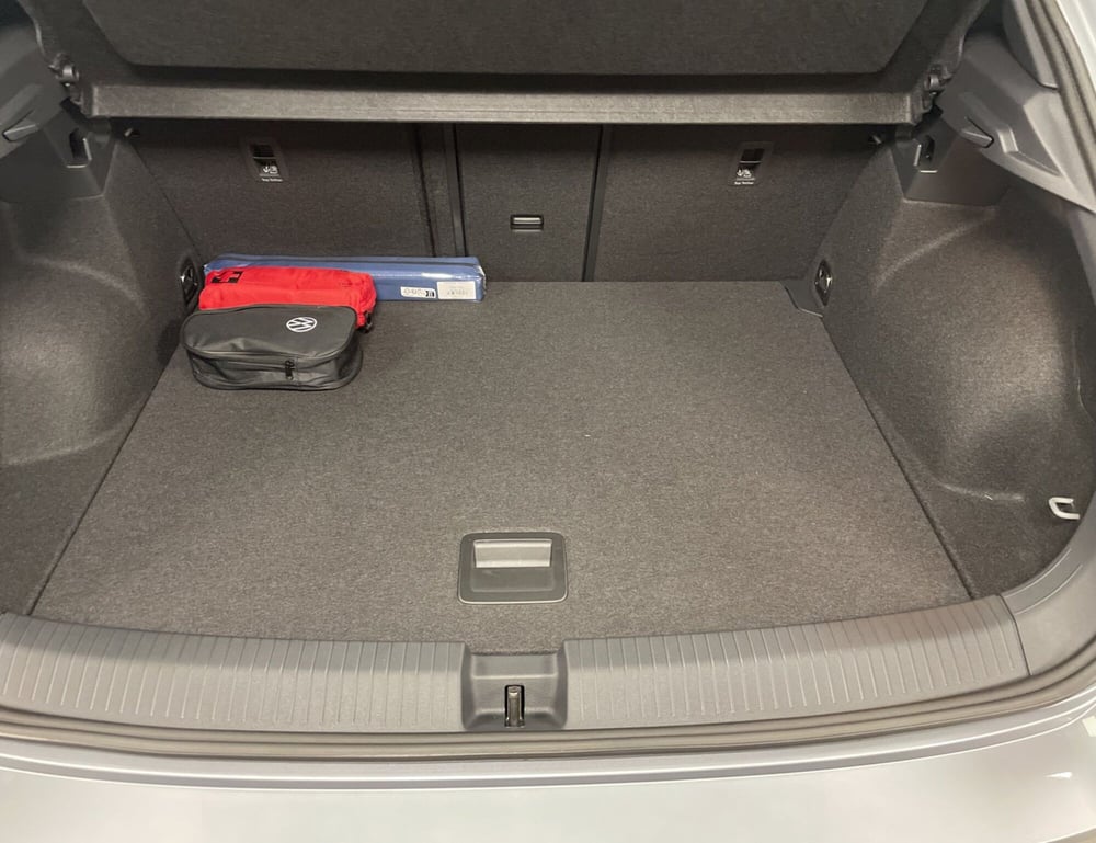 Volkswagen T-Roc nuova a Varese (12)