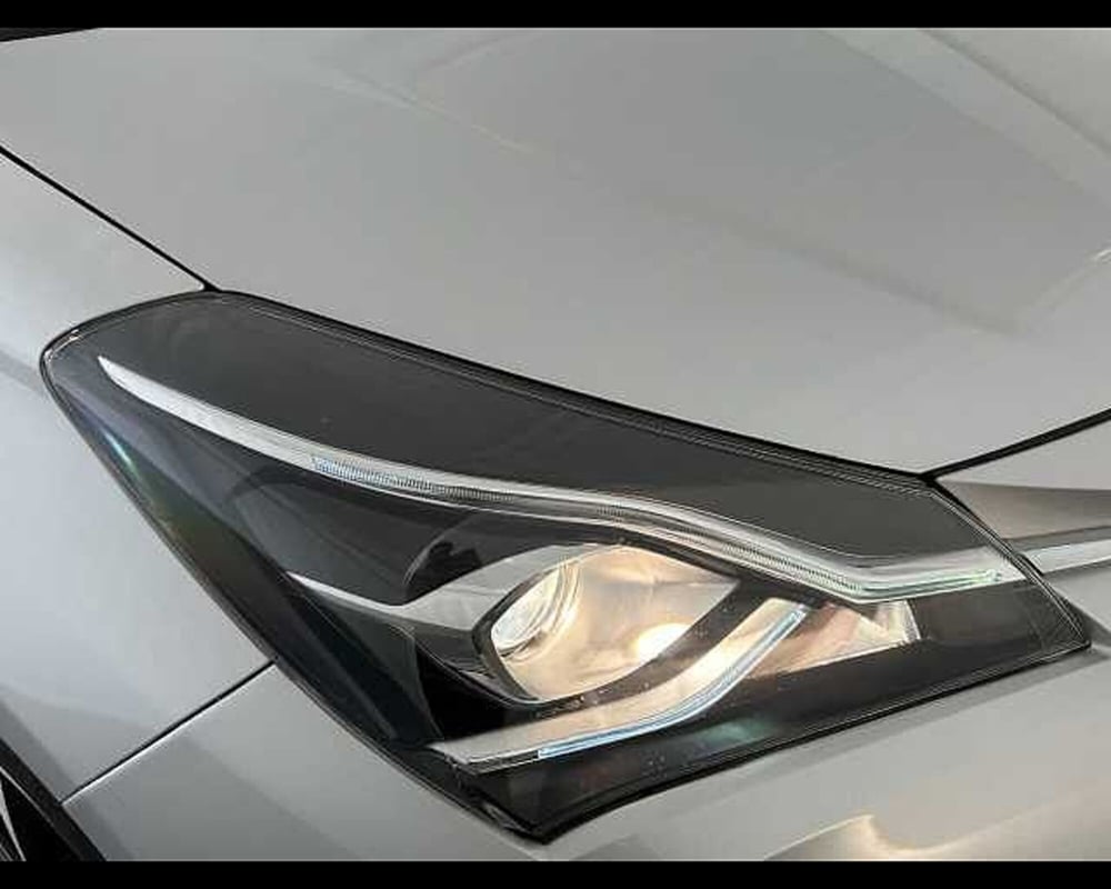 Toyota Yaris usata a Roma (12)
