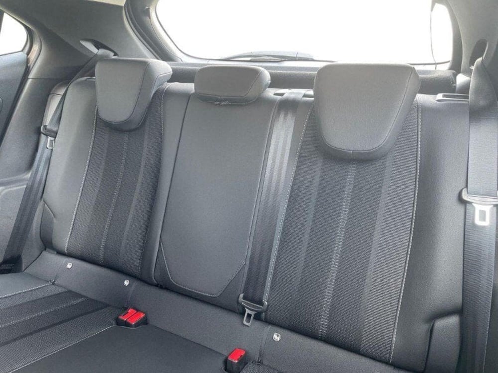 Opel Mokka usata a Lecco (12)