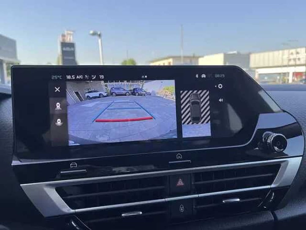 Citroen C4 X nuova a Milano (13)