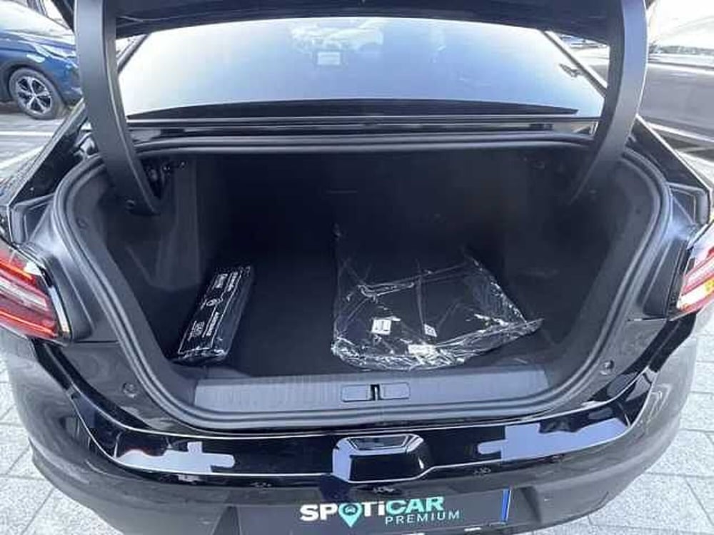 Citroen C4 X nuova a Milano (7)