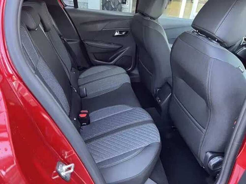 Peugeot 208 nuova a Milano (11)