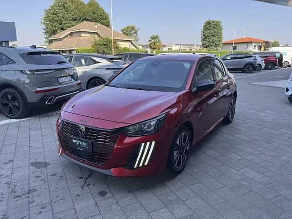 Peugeot 208 nuova a Milano (3)