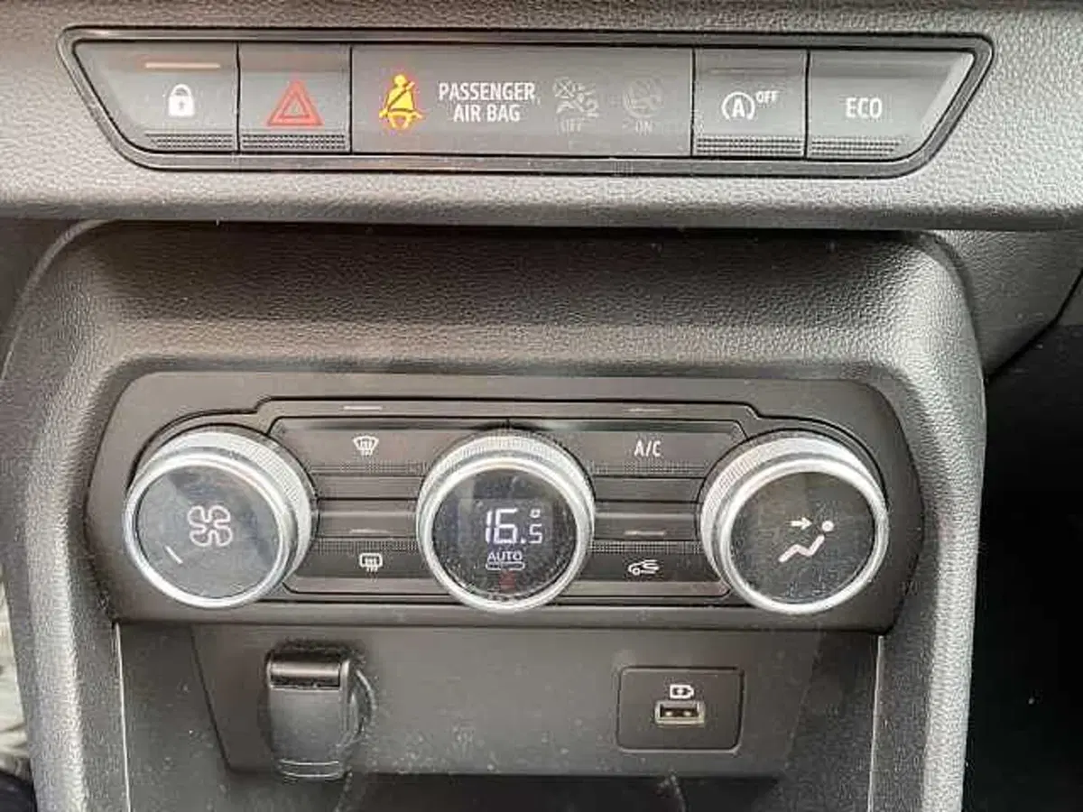 Dacia Jogger usata a Torino (14)