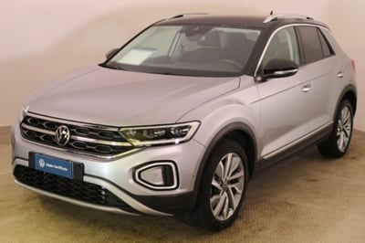 Volkswagen T-Roc 1.5 TSI ACT Style BlueMotion Technology del 2022 usata a Paruzzaro