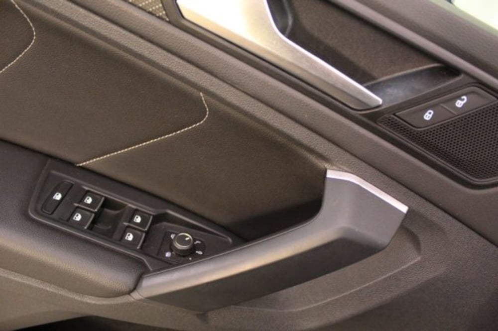 Volkswagen Tiguan usata a Novara (15)