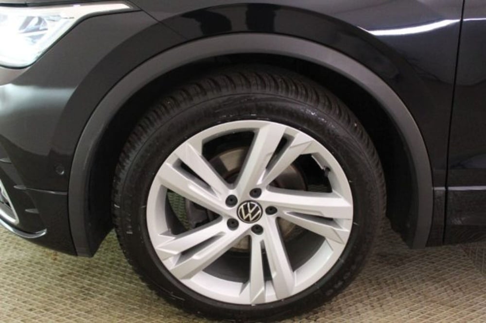 Volkswagen Tiguan usata a Novara (18)