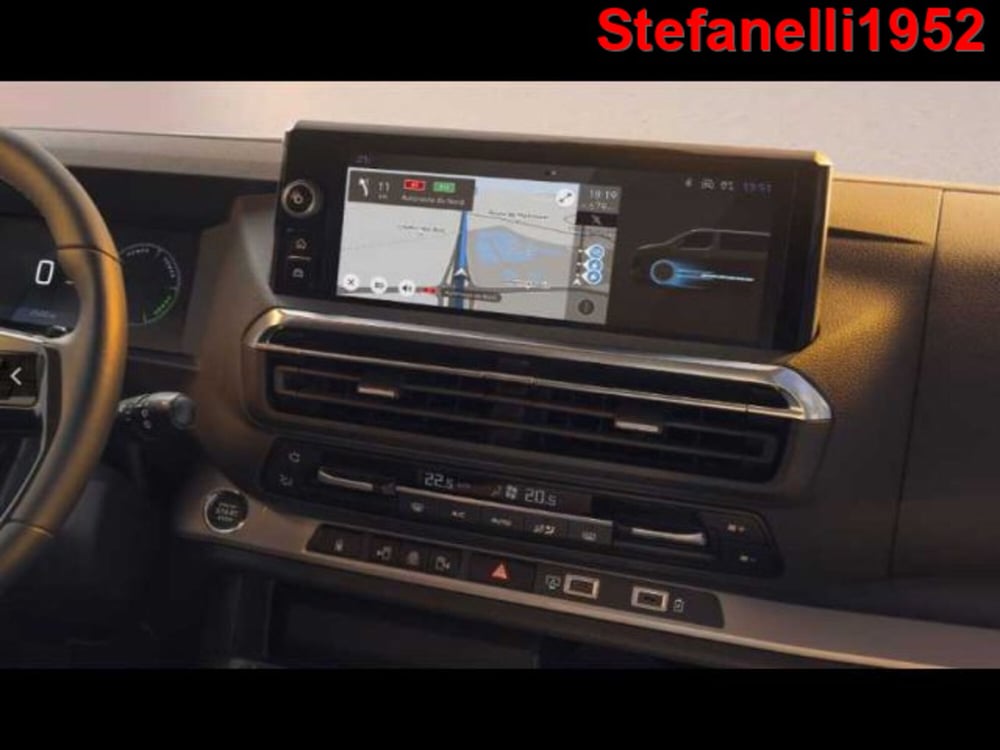 Peugeot Traveller nuova a Bologna (13)
