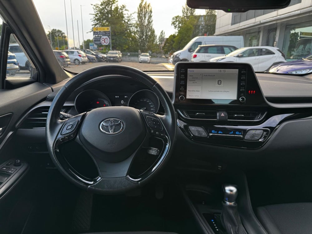 Toyota Toyota C-HR usata a Modena (12)