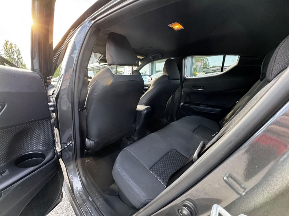 Toyota Toyota C-HR usata a Modena (15)