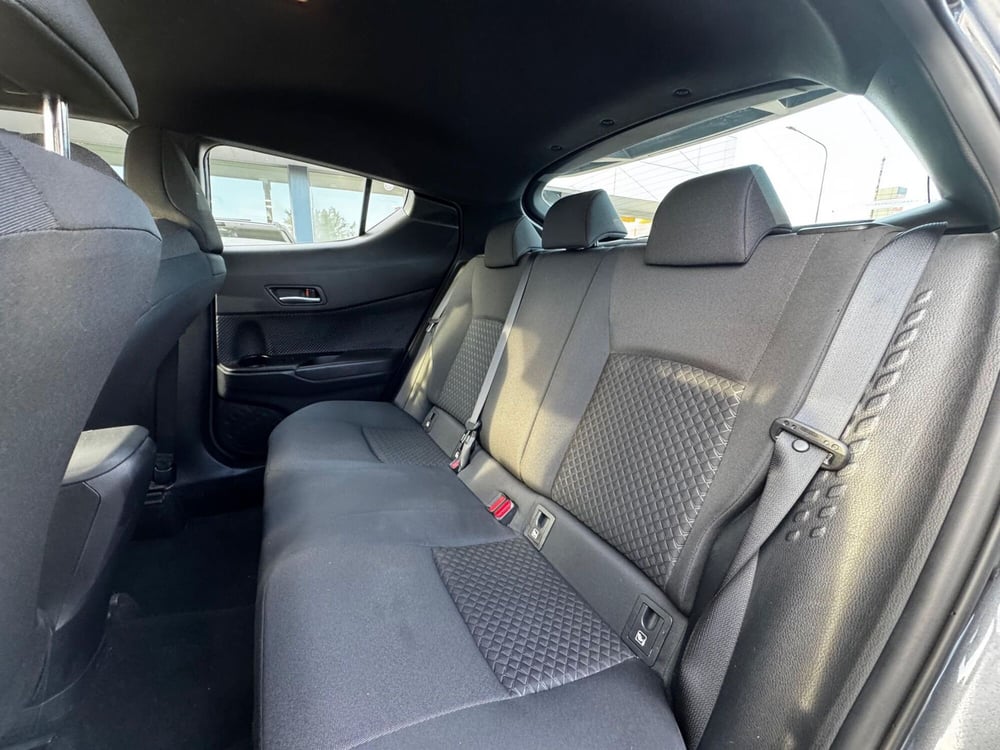 Toyota Toyota C-HR usata a Modena (16)