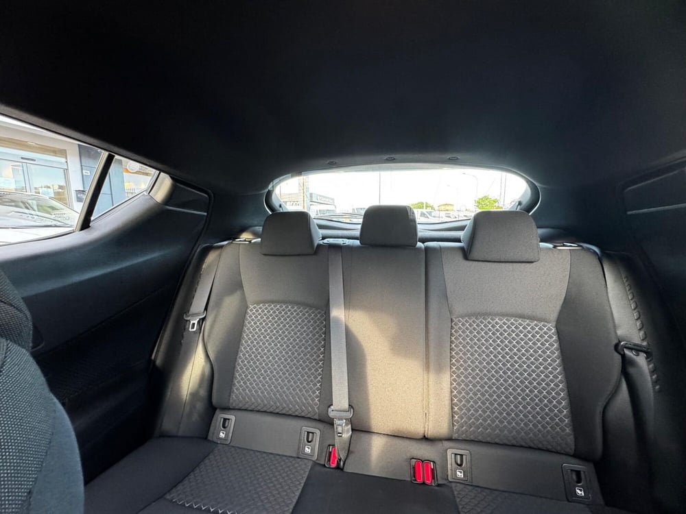 Toyota Toyota C-HR usata a Modena (18)