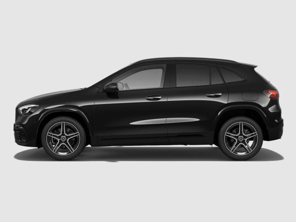 Mercedes-Benz GLA SUV nuova a Ancona (2)