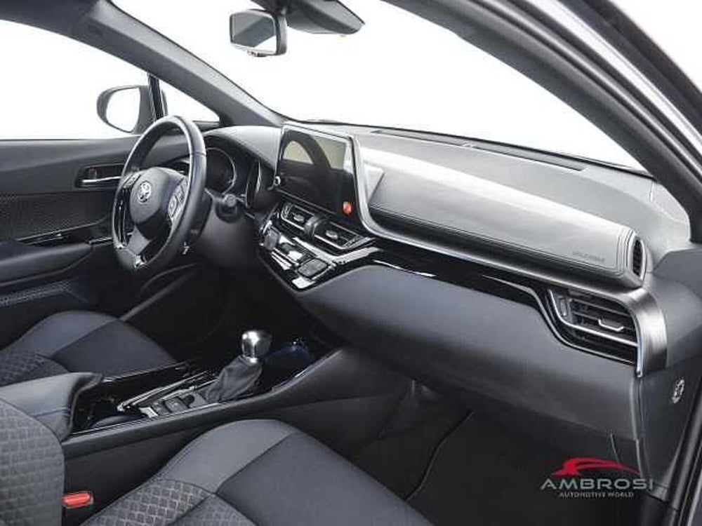 Toyota Toyota C-HR usata a Viterbo (12)