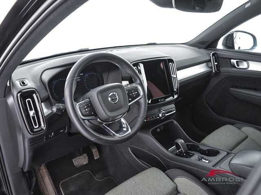 Volvo XC40 usata a Viterbo (8)