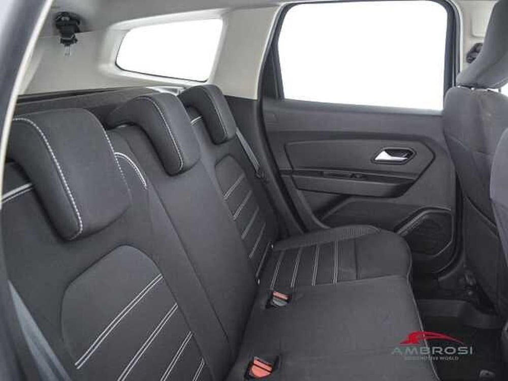Dacia Duster usata a Viterbo (11)