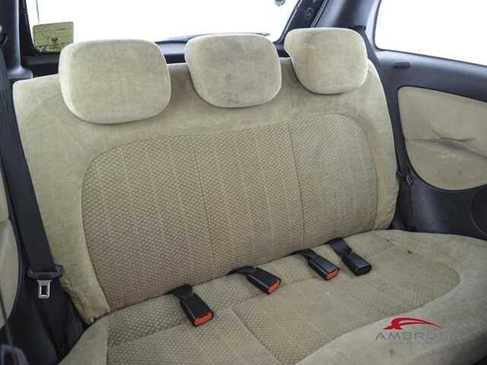 Lancia Ypsilon usata a Viterbo (11)