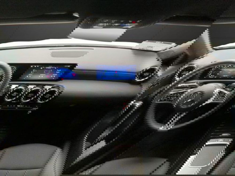 Mercedes-Benz Classe A usata a Milano (11)