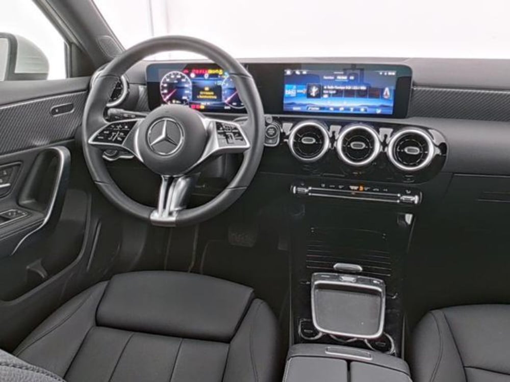Mercedes-Benz Classe A usata a Milano (7)