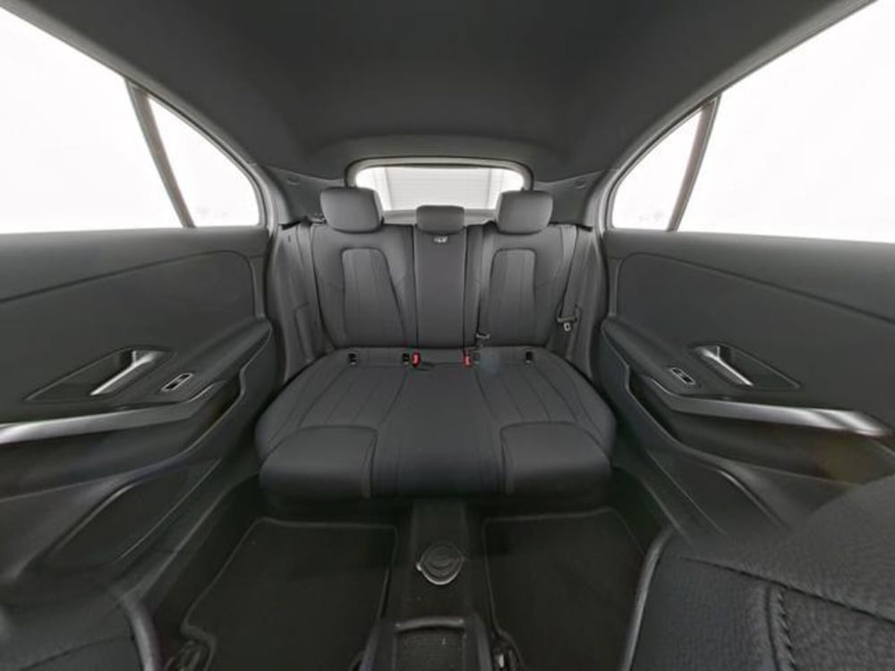 Mercedes-Benz Classe A usata a Milano (9)