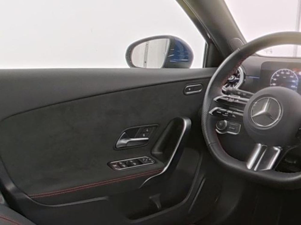 Mercedes-Benz Classe A usata a Milano (9)