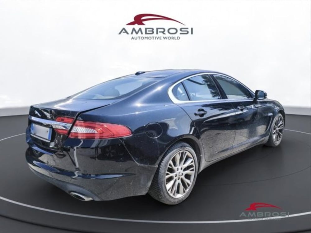 Jaguar XF usata a Perugia (3)