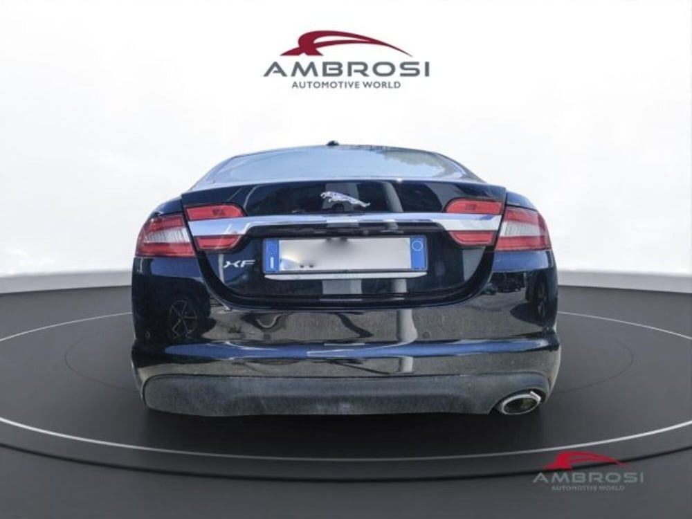 Jaguar XF usata a Perugia (6)