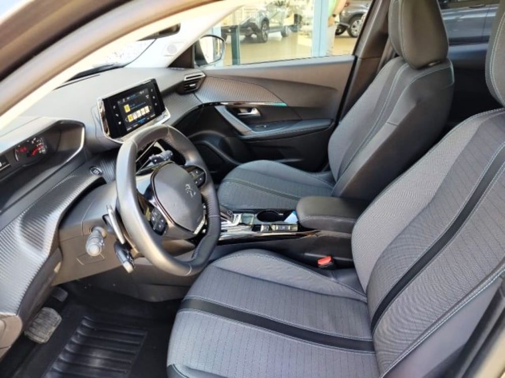 Peugeot 2008 usata a Oristano (11)