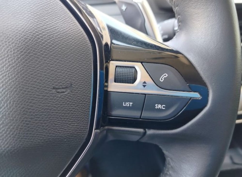 Peugeot 2008 usata a Oristano (16)