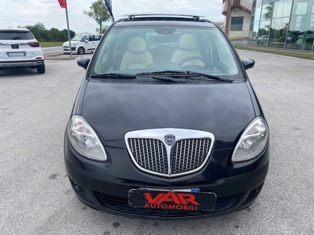 Lancia Musa usata a Cuneo (2)