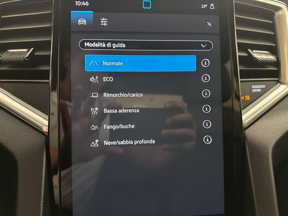 Volkswagen Amarok usata a Varese (13)