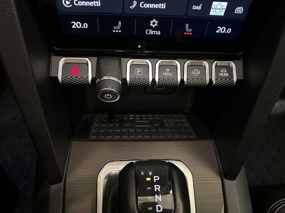 Volkswagen Amarok usata a Varese (14)