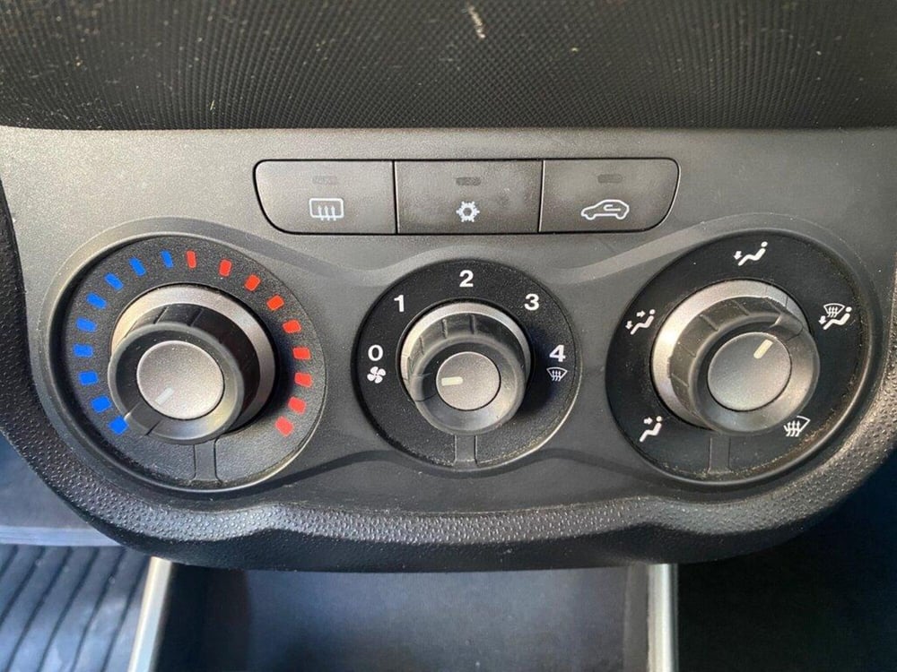 Alfa Romeo MiTo usata a Torino (11)