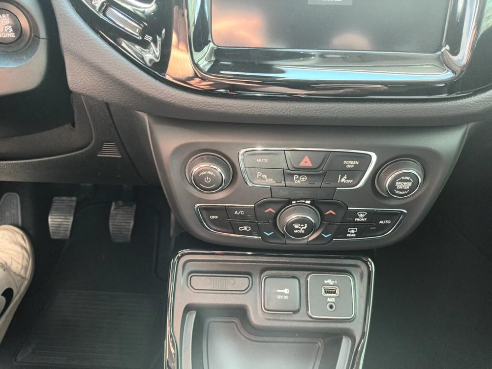 Jeep Compass usata a Bari (13)