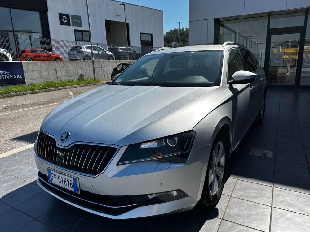 Skoda Superb Station Wagon usata a Frosinone (10)