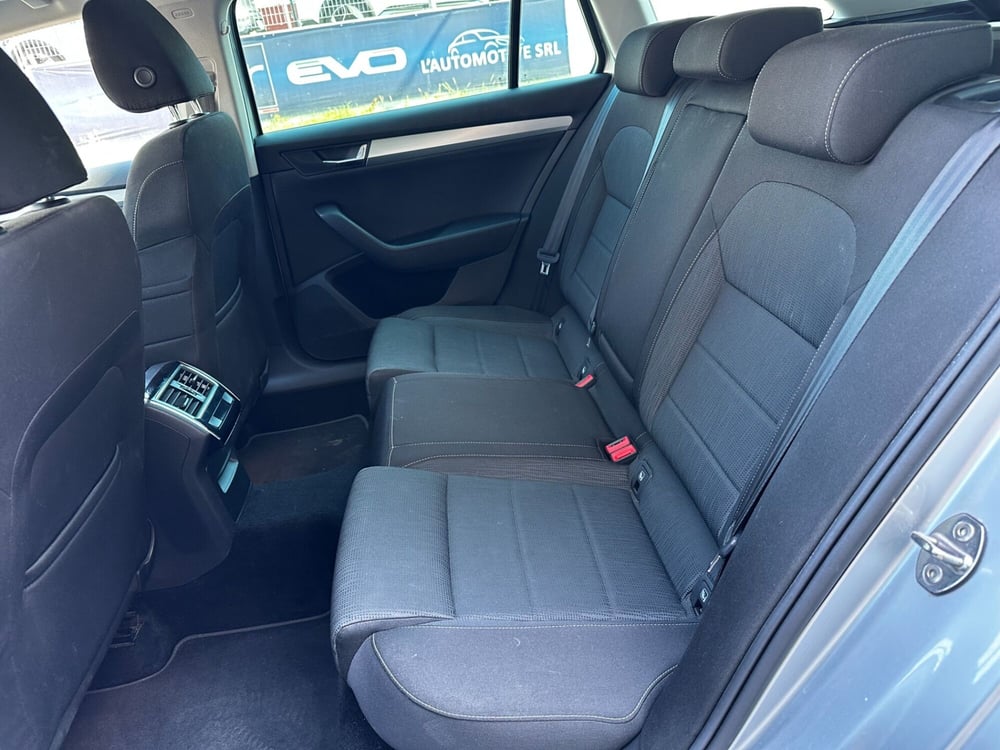 Skoda Superb Station Wagon usata a Frosinone (11)