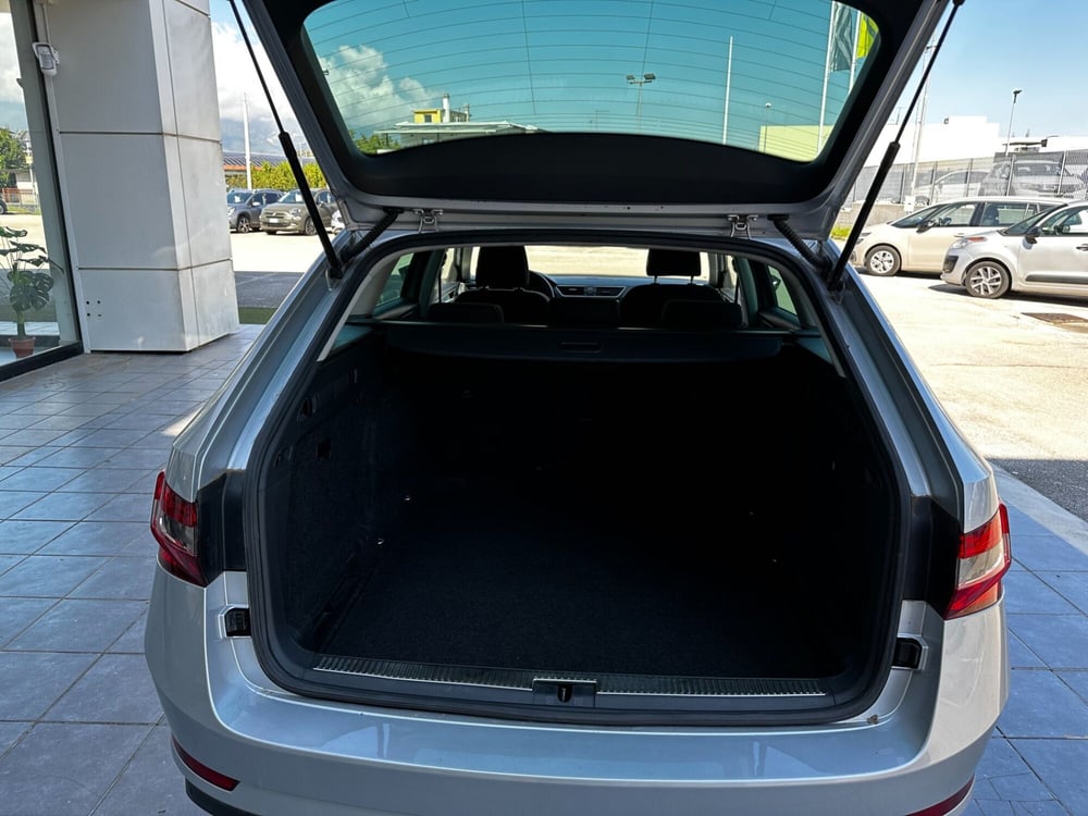 Skoda Superb Station Wagon usata a Frosinone (5)