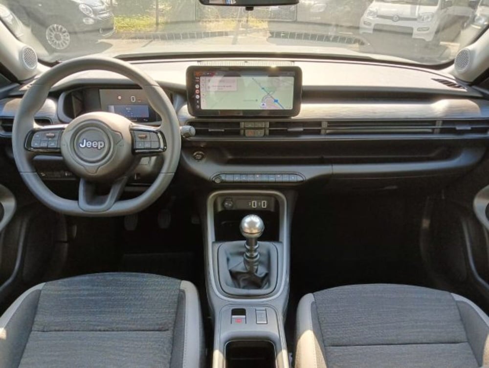 Jeep Avenger nuova a Brescia (10)