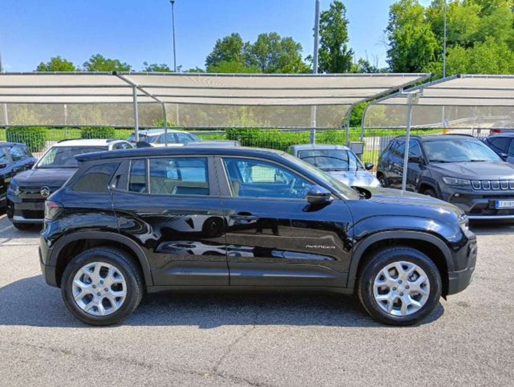 Jeep Avenger nuova a Brescia (4)