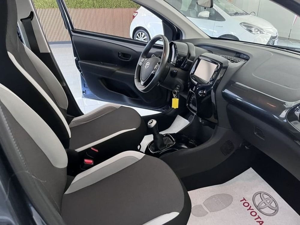 Toyota Aygo usata a Prato (8)