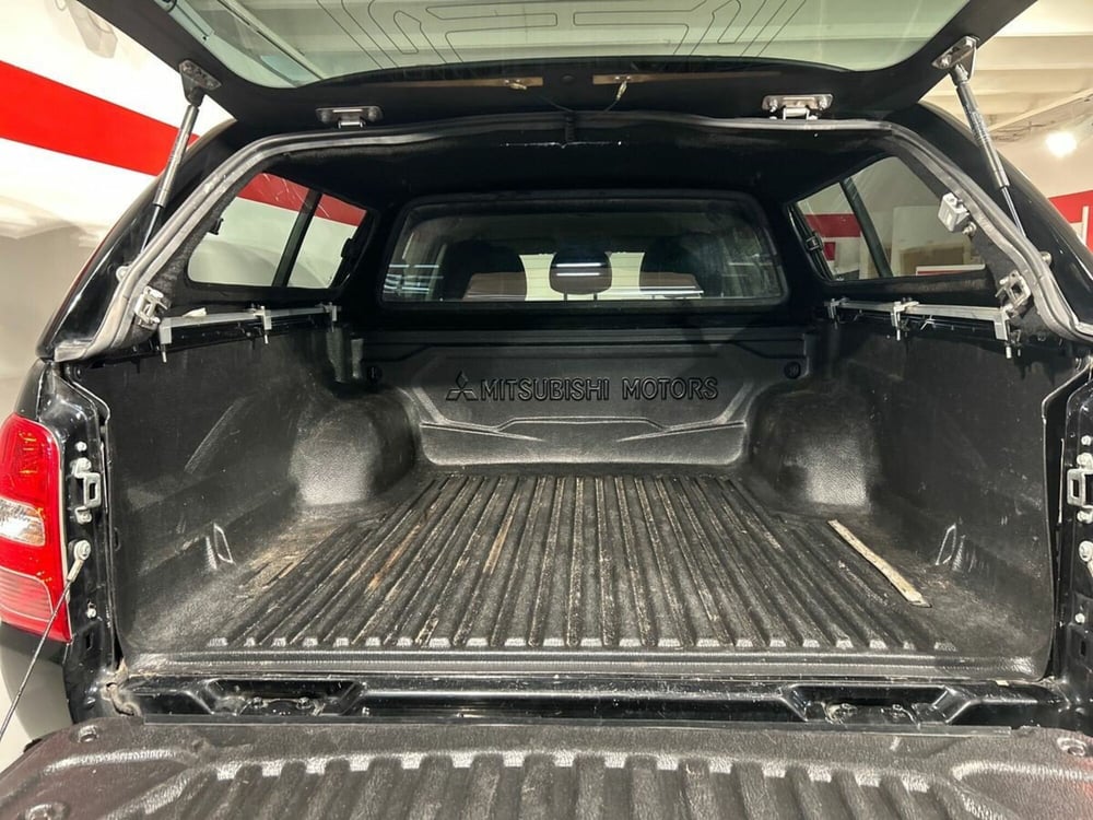 Mitsubishi L200 usata a Lecco (12)