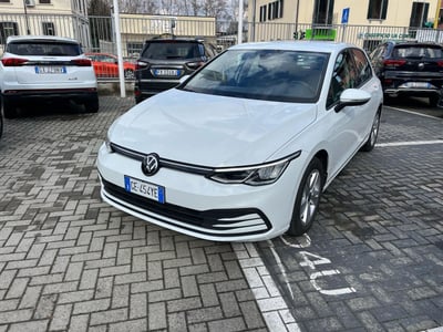 Volkswagen Golf 1.0 eTSI EVO DSG Life del 2021 usata a Milano