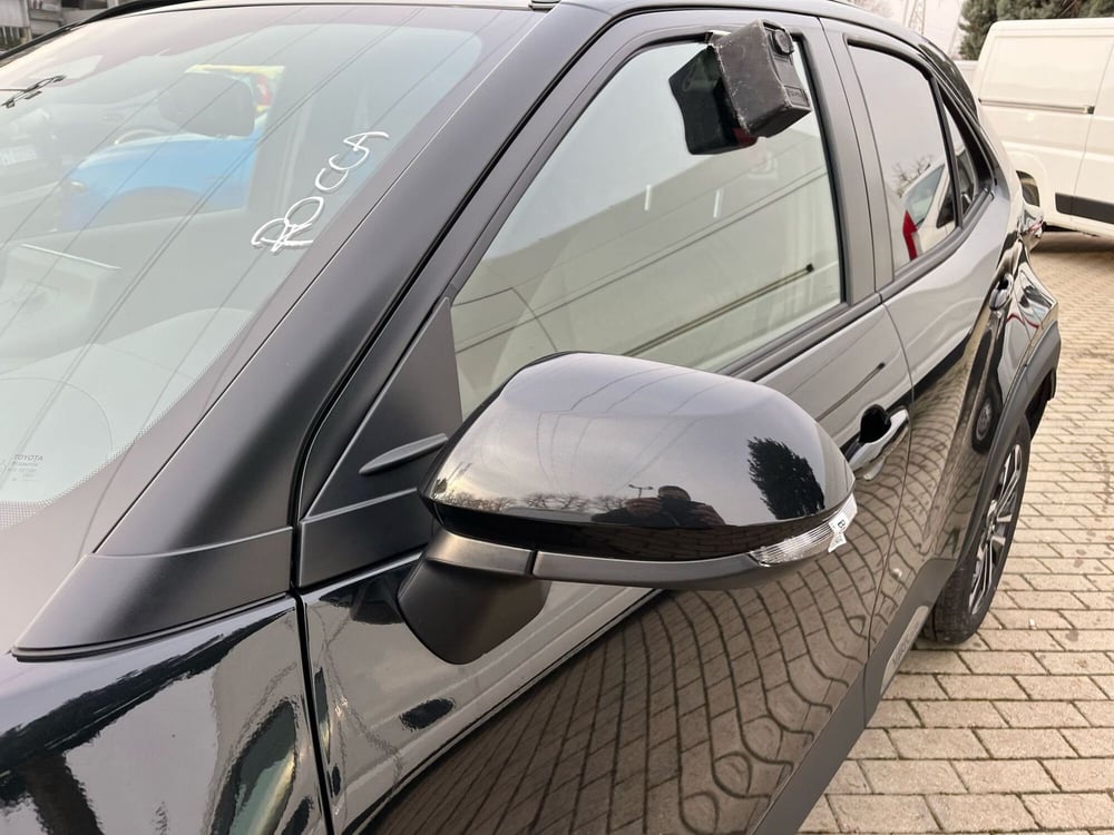 Toyota Yaris Cross nuova a Milano (18)