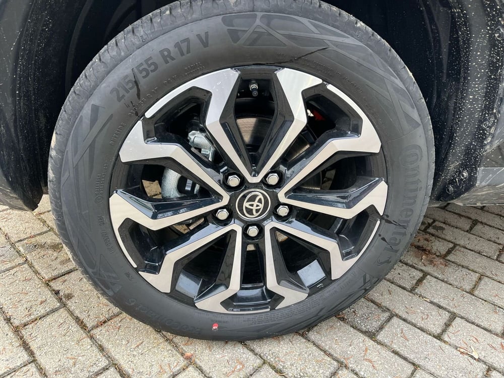 Toyota Yaris Cross nuova a Milano (19)