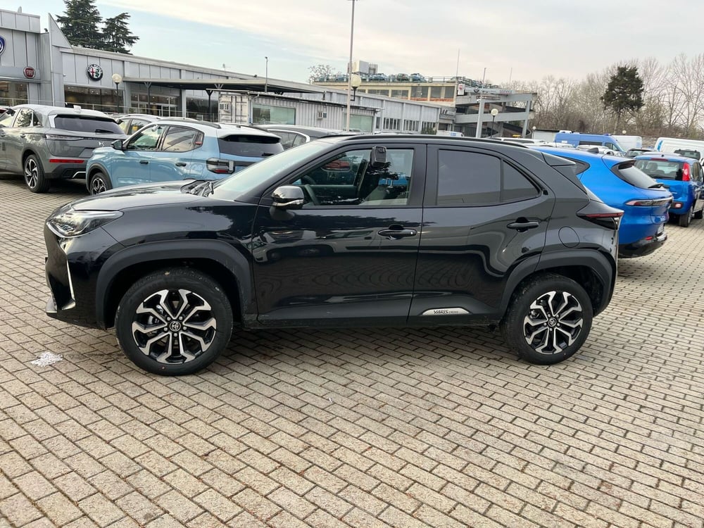 Toyota Yaris Cross nuova a Milano (3)