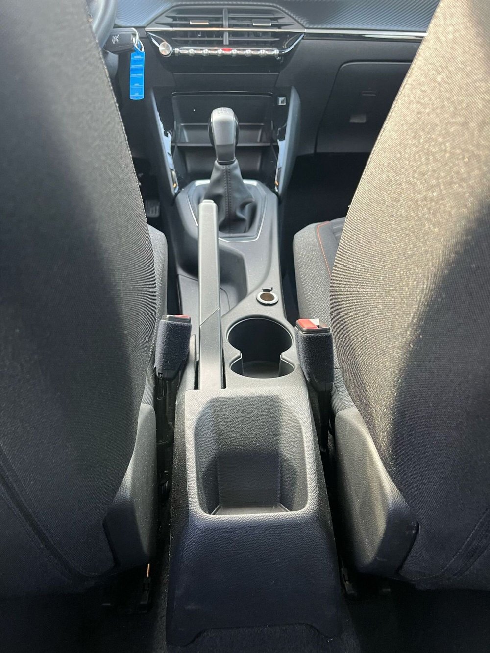 Peugeot 208 usata a Milano (18)